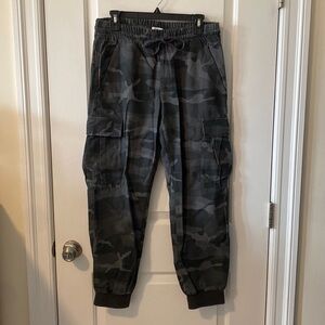 Tna Camo Print Cargo Joggers